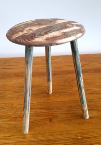 curved top stool 2